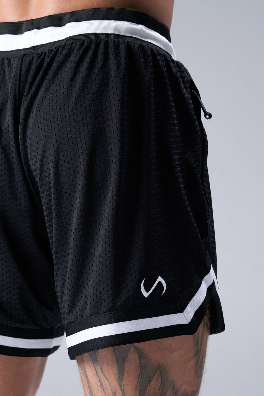 Side Image of Black GTS Evolve Mesh 6" Shorts