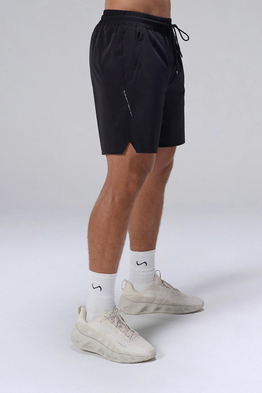 Hybrid Element 7 Inch Shorts