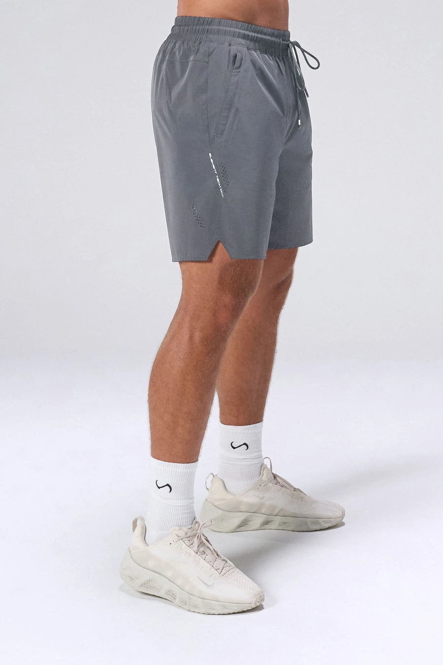 Hybrid Element 7 Inch Shorts