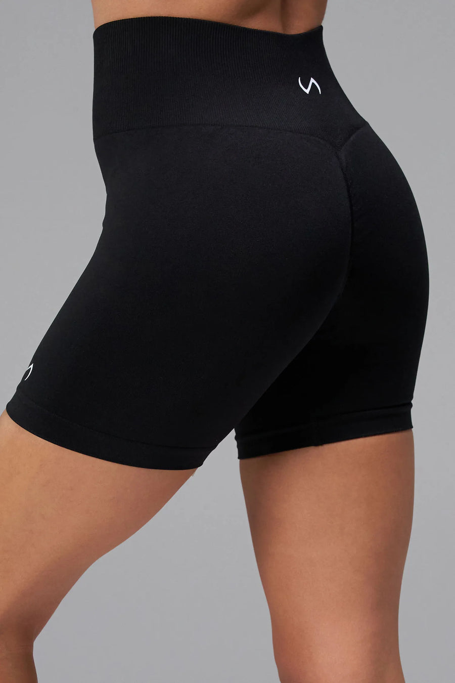 Cosmic Seamless Scrunch Butt Shorts