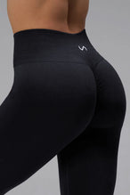 Cosmic Seamless Scrunch Butt Leggings