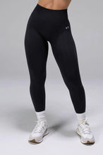 Cosmic Seamless Scrunch Butt Leggings