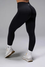 Cosmic Seamless Scrunch Butt Leggings