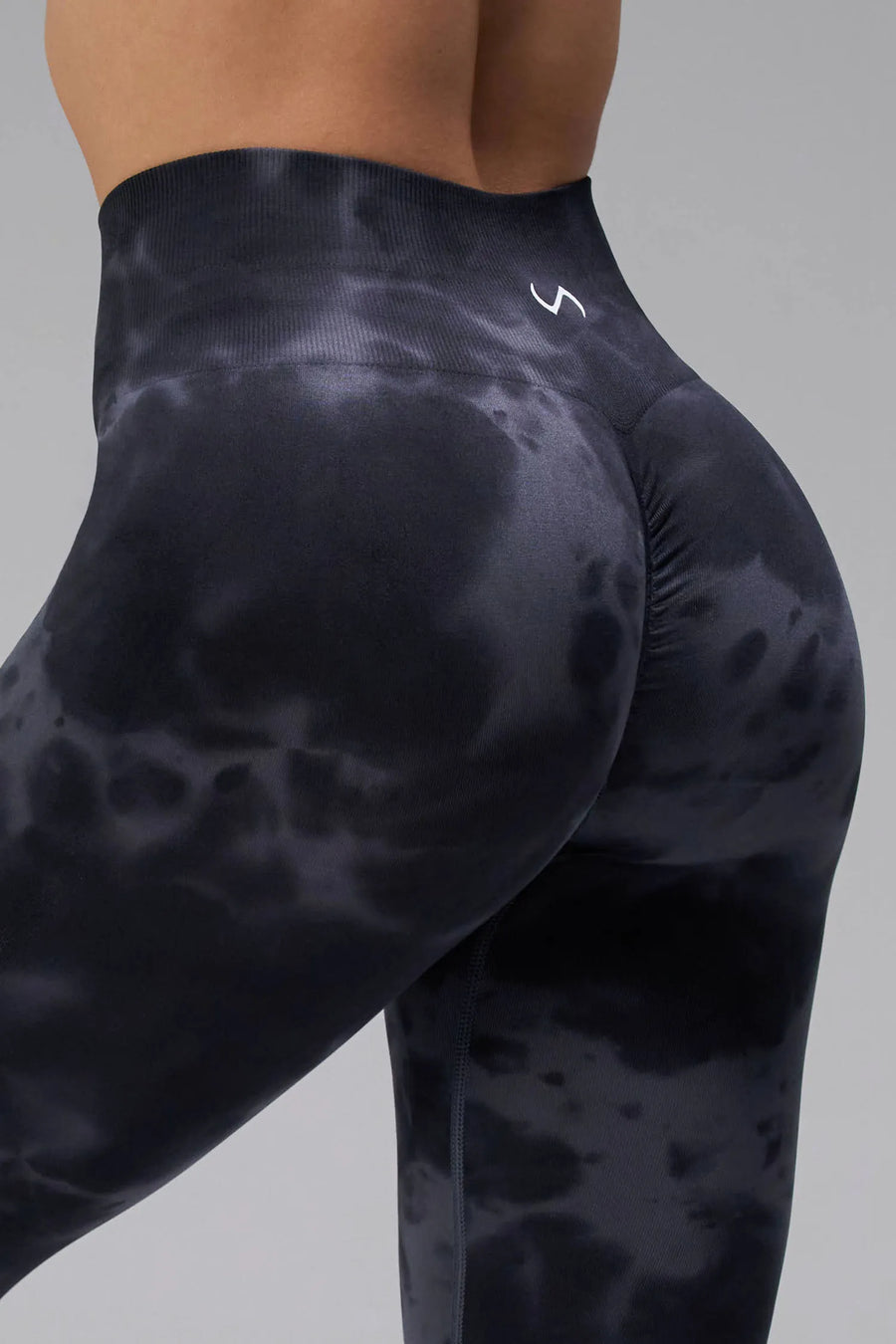 Back View of Meteorite TLF Cosmic Seamless Scrunch Butt Leggings, featuring a scrunch butt to shape and contour your glutes 