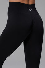 Cosmic Seamless Scrunch Butt Leggings