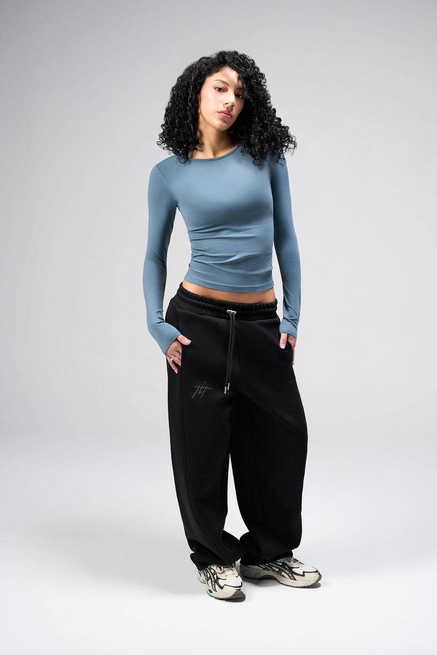 Front View Of Women's Essential Seamless Long Sleeve Top in Stormy Weather 