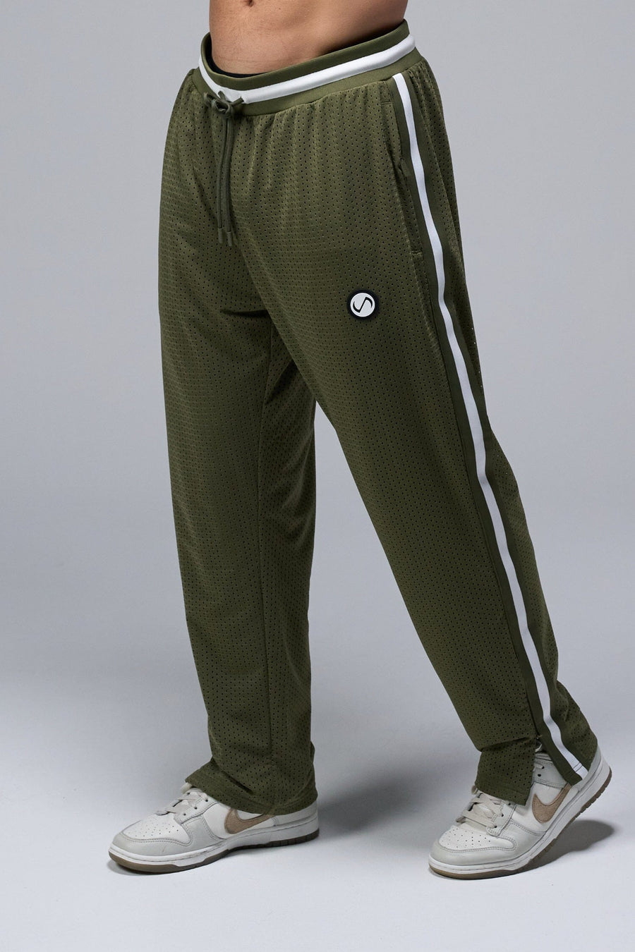 Front view of Evolve Mesh Track Pants – Men’s Joggers & Sweatpants  Marshland 