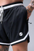 Front Image of Black GTS Evolve Mesh 6" Shorts