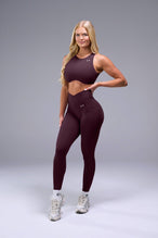 https://cdn.shopify.com/videos/c/o/v/c1f0bd16196a44ba819289e25773778d.mp4