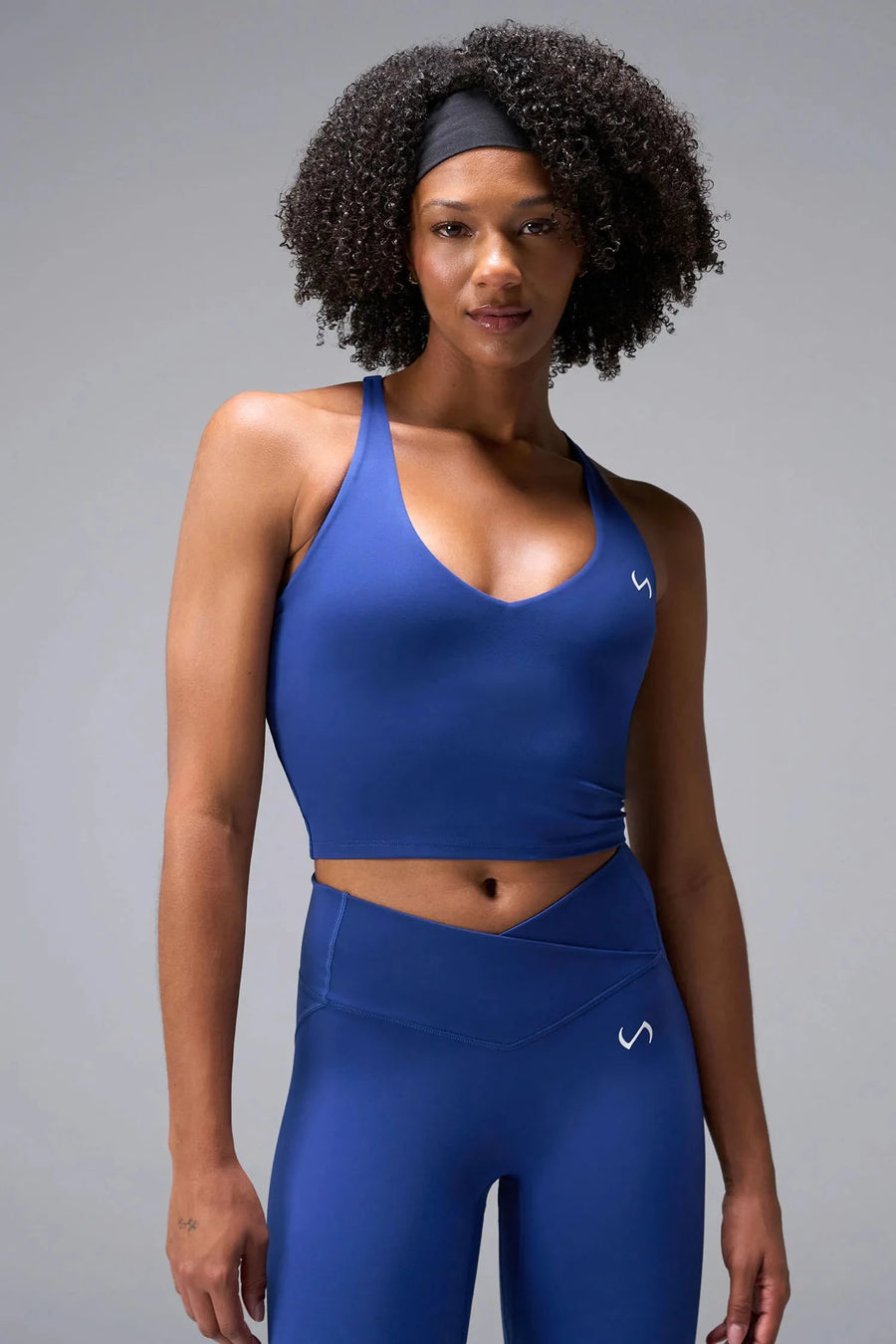 Front View Of Tempo Tank Bra in Oxford, provides the support and flexibility you need to perform and look your best.